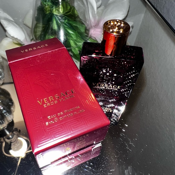 Versace perfume EROS FLAME 5ml - Picture 2 of 4